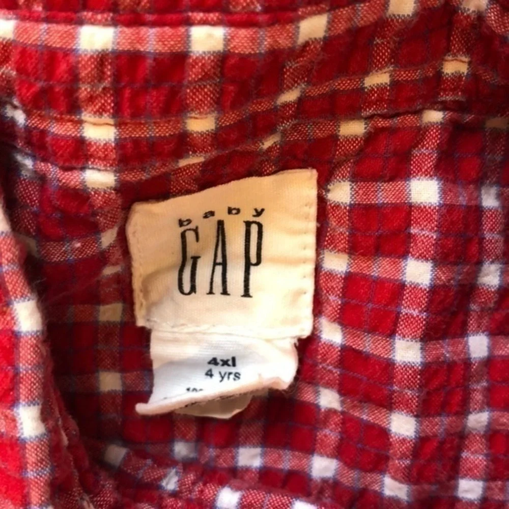 GAP button down